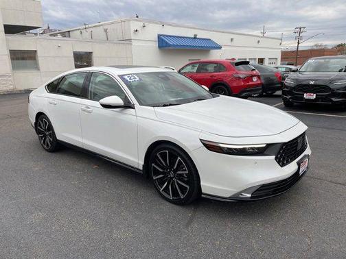 2023 Honda Accord Hybrid Touring