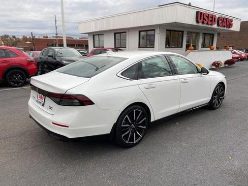 2023 Honda Accord Hybrid Touring