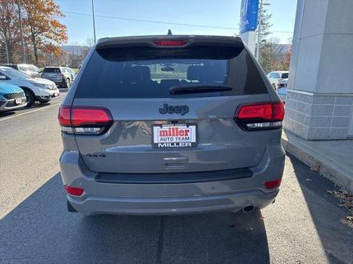 2021 Jeep Grand Cherokee Laredo