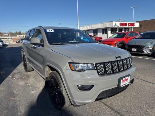 2021 Jeep Grand Cherokee Laredo