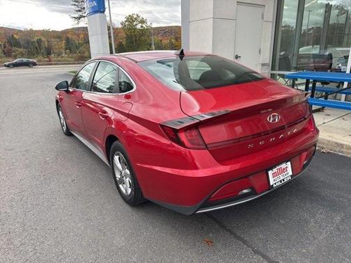 2022 Hyundai SONATA SE