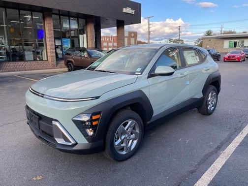 2026 Hyundai KONA SE