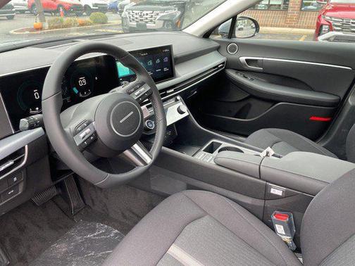 2026 Hyundai SONATA SEL