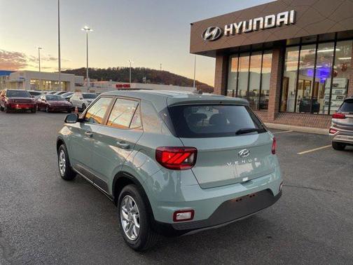 2026 Hyundai VENUE SE