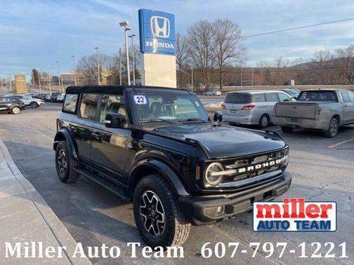 2023 Ford Bronco Outer Banks