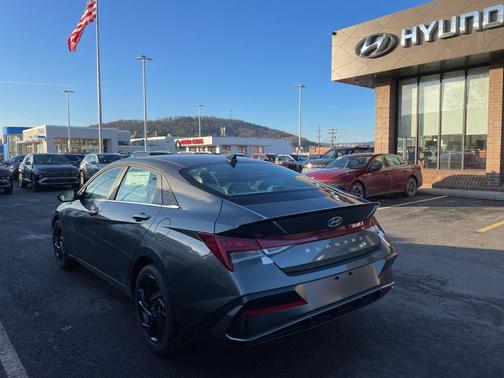 2026 Hyundai ELANTRA Sport