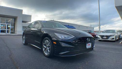 2022 Hyundai SONATA SEL