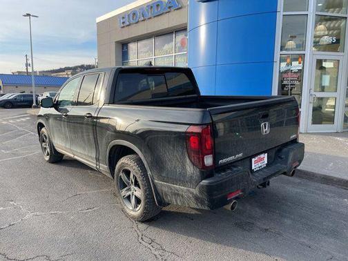 2023 Honda Ridgeline Black