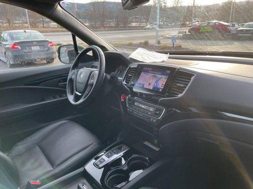 2023 Honda Ridgeline Black