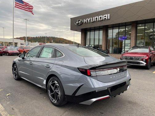 2026 Hyundai SONATA SEL