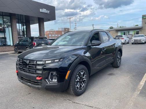 Phantom Black 2026 Hyundai SANTA CRUZ XRT