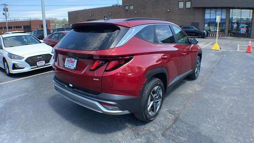 2025 Hyundai TUCSON SEL