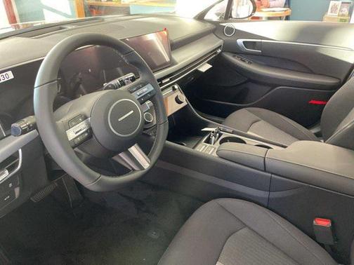2026 Hyundai SONATA SEL