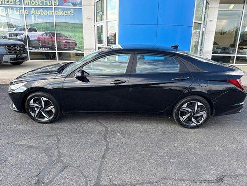 Onyx Black 2023 Hyundai ELANTRA SEL