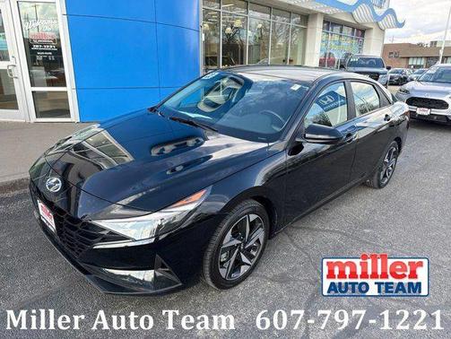Onyx Black 2023 Hyundai ELANTRA SEL
