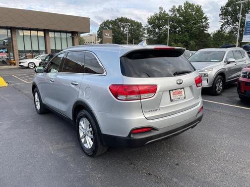2018 Kia Sorento LX