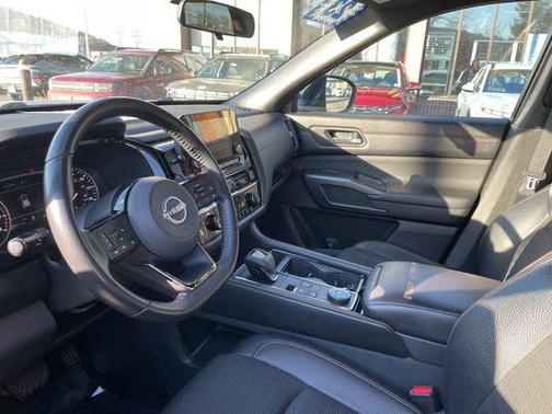 2023 Nissan Pathfinder Rock Creek 4WD