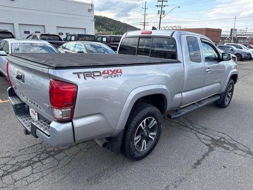 Silver Sky Metallic 2017 Toyota Tacoma TRD Sport
