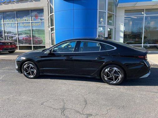 Onyx Black 2024 Hyundai SONATA SEL