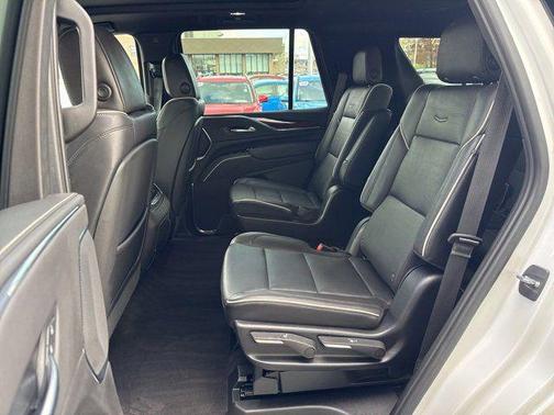Crystal White Tricoat 2023 Cadillac Escalade Premium Luxury