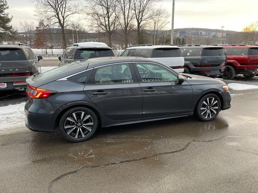 2023 Honda Civic EX-L