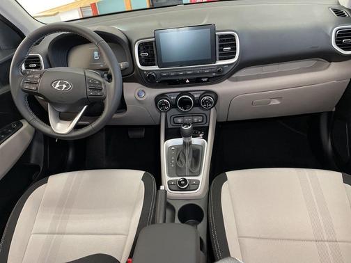 Shimmering Silver 2026 Hyundai VENUE SEL