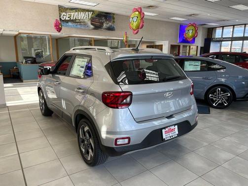 Shimmering Silver 2026 Hyundai VENUE SEL