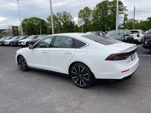 Platinum White Pearl 2023 Honda Accord Hybrid Touring