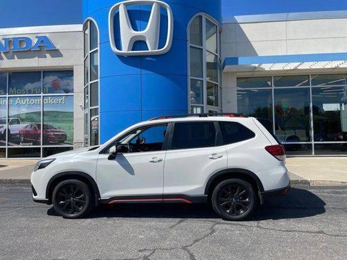 Crystal White Pearl 2024 Subaru Forester Sport