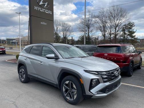 Shimmering Silver 2026 Hyundai TUCSON SEL