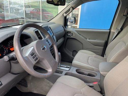 2016 Nissan Frontier SV