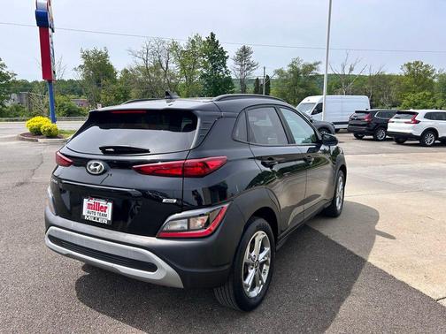 Abyss Black Pearl 2023 Hyundai KONA SEL
