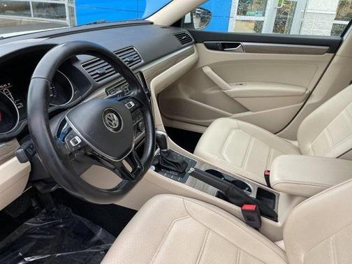 2018 Volkswagen Passat 