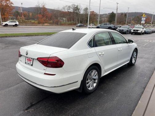2018 Volkswagen Passat 