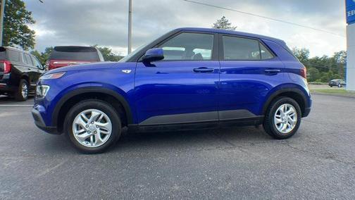 2023 Hyundai VENUE SE