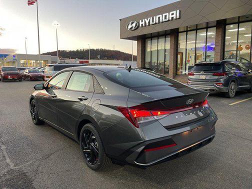 2026 Hyundai ELANTRA Sport