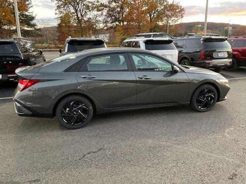 2026 Hyundai ELANTRA Sport