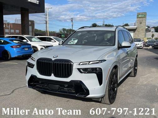 2023 BMW X7 xDrive40i