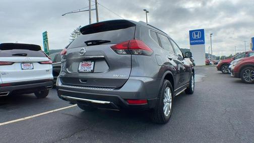 2017 Nissan Rogue SV