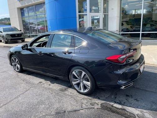 2022 Acura TLX Advance
