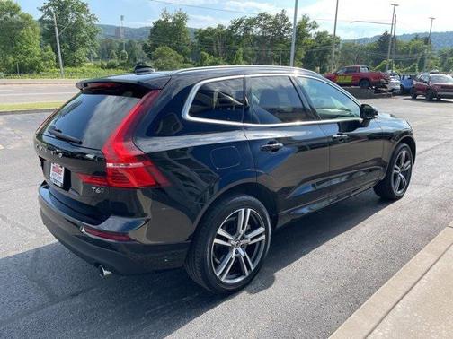 2020 Volvo XC60 T6 Momentum