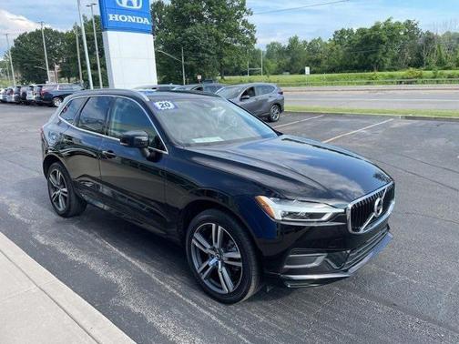2020 Volvo XC60 T6 Momentum