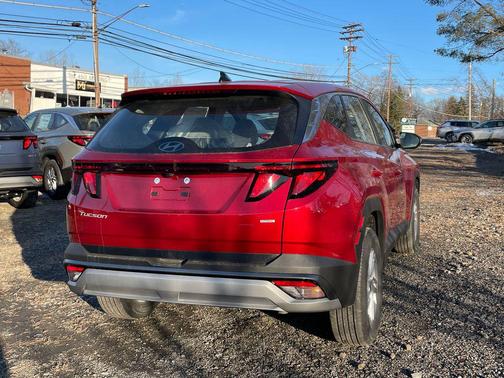 2026 Hyundai TUCSON SE