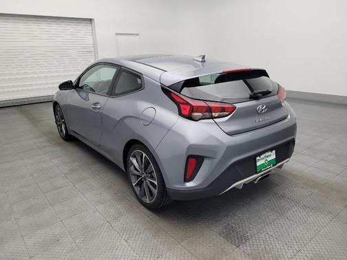 2020 Hyundai Veloster 2