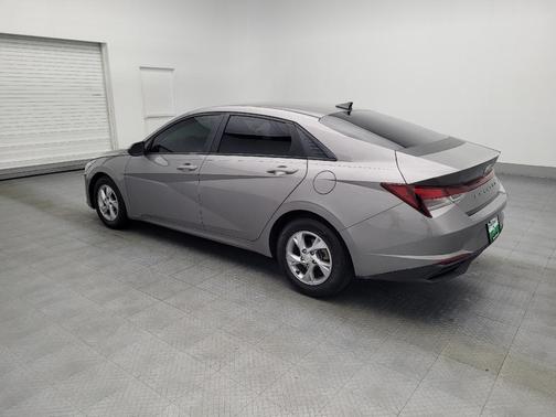 2021 Hyundai ELANTRA SE