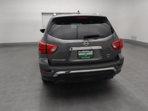 2019 Nissan Pathfinder SL