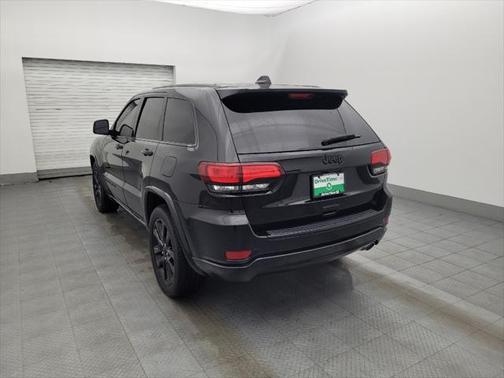 2017 Jeep Grand Cherokee Altitude