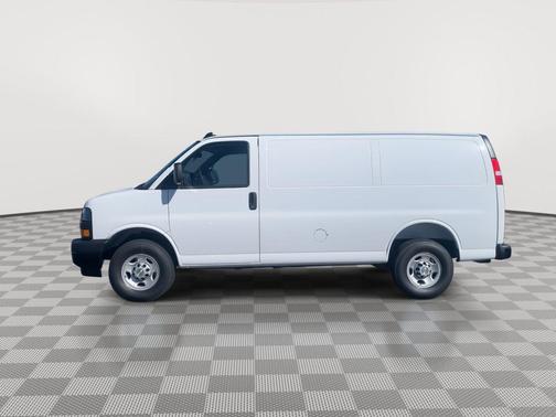 2025 Chevrolet Express 3500 RWD 3500 Regular Wheelbase WT