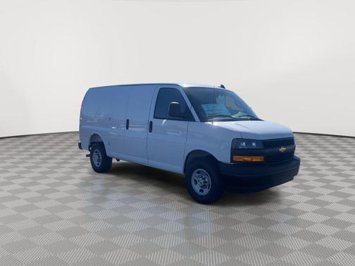 2025 Chevrolet Express 3500 RWD 3500 Regular Wheelbase WT