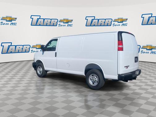 2025 Chevrolet Express 3500 RWD 3500 Regular Wheelbase WT